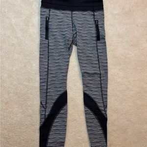 Lululemon Run Inspire Tight II black / silver spoon size 6